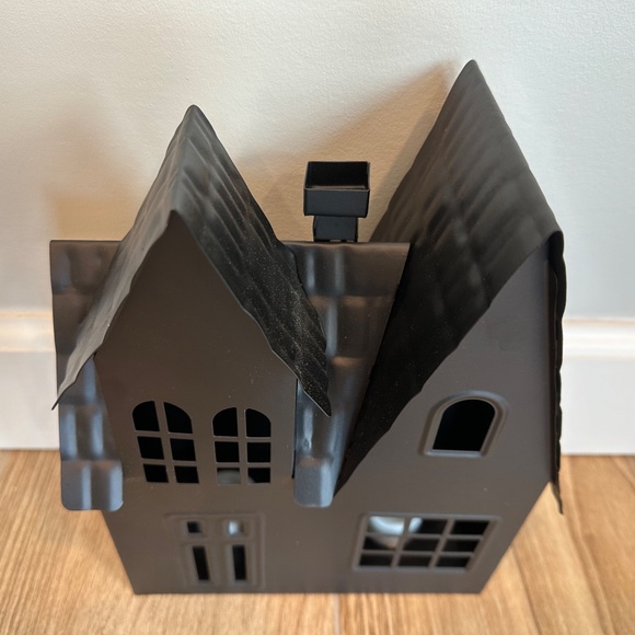 10" Lit Metal Black Halloween House - Hyde & EEK! - Picture 10 of 14